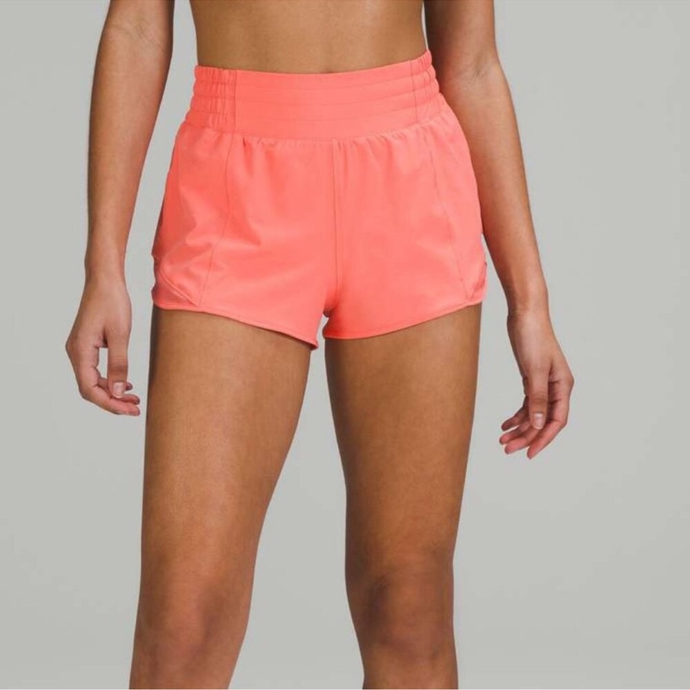 Lululemon Athletica Hotty Hot High-Rise Lined Short 2.5" in Raspberry Cream